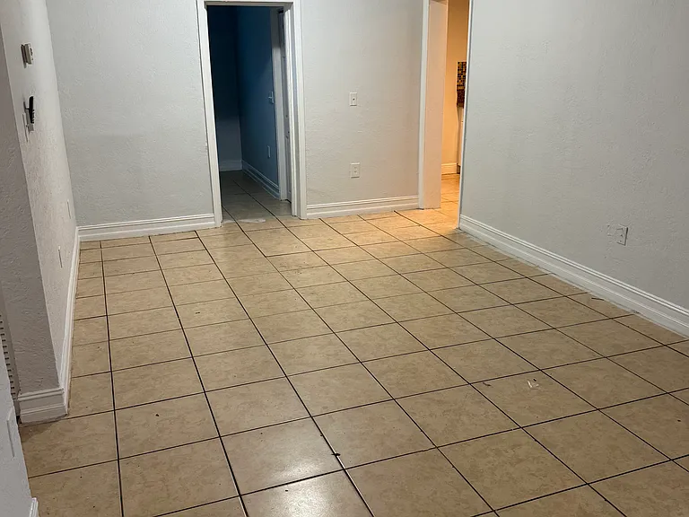 3712 Columbia St — Photo 6