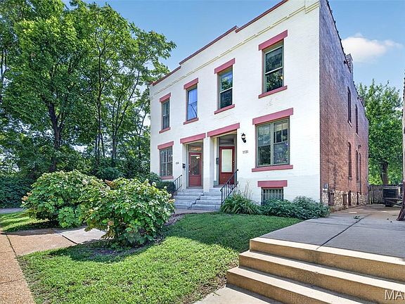 2nd image of 1731-33 Nicholson Pl