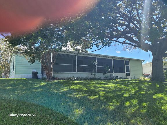 2nd image of 3533 SE 24th Terrace