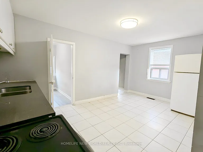 2 Thornton Ave #1 — Photo 4