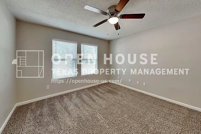 2505 Avalon Creek Way — Photo 14