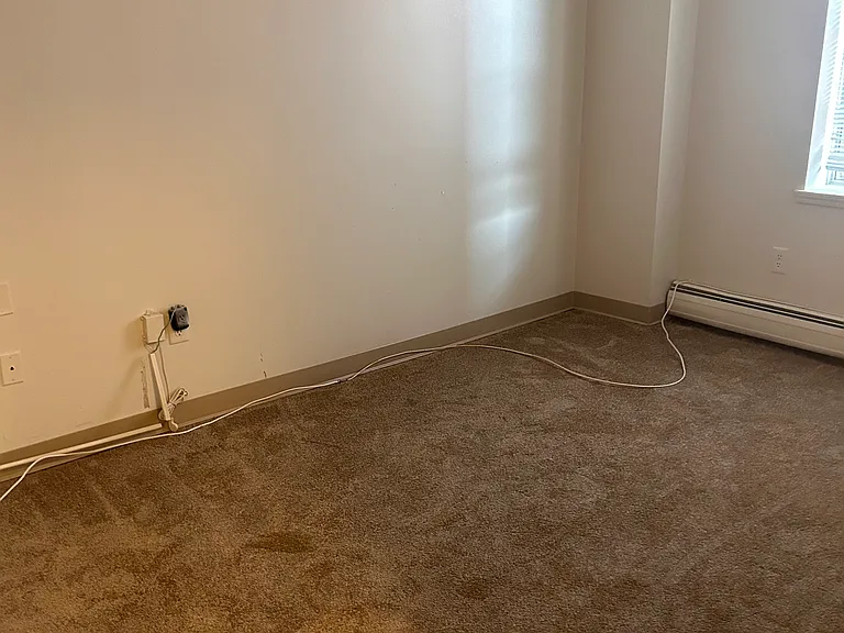 Hudson Pointe Apartments 55+ Community — Photo 12