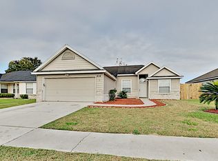 518 Summit Dr, Orange Park, FL 32073