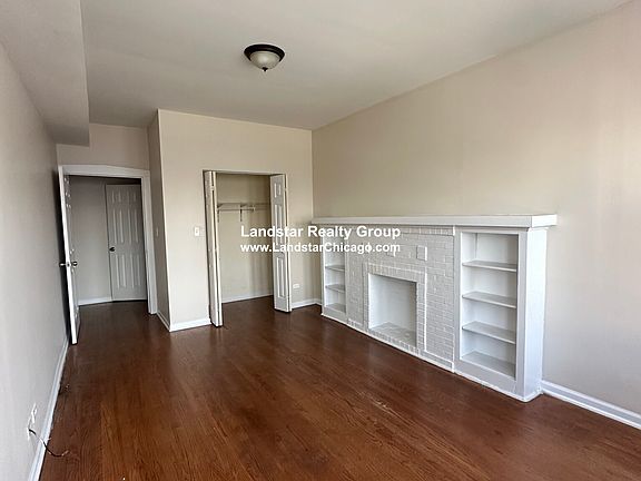 3rd image of 4447 N Hamlin Ave #1