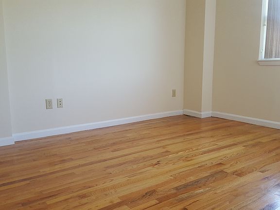 4th image of 608 President St #90834B