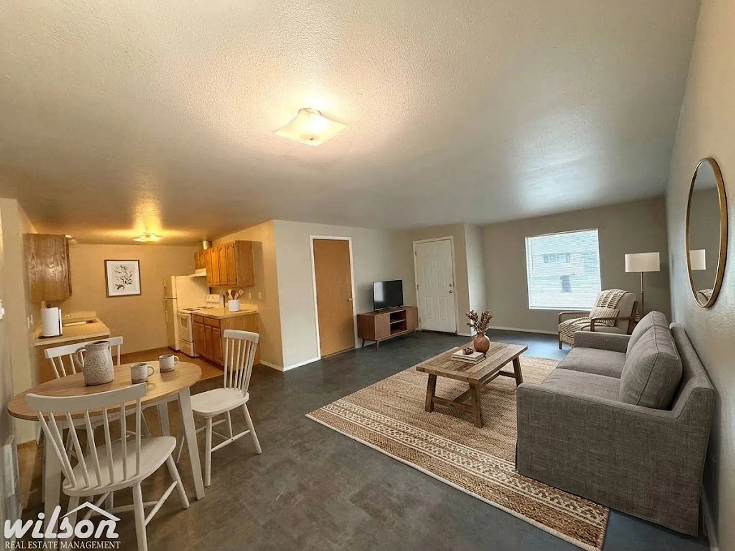 1509 & 1511 W Logan Ave — Photo 2