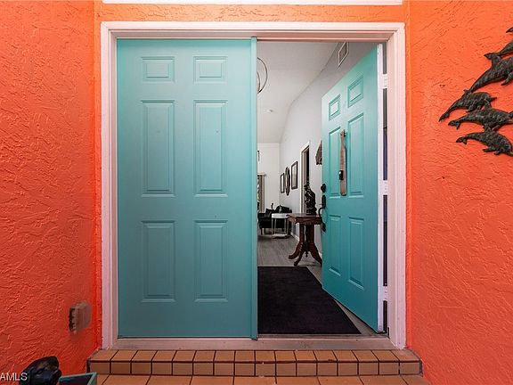 3rd image of 22513 Glen Ave