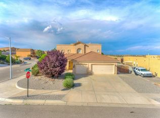 5630 Dona Ana Loop NE, Rio Rancho, NM 87144
