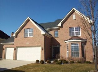 1690 Heron Way, Hoffman Estates, IL 60192