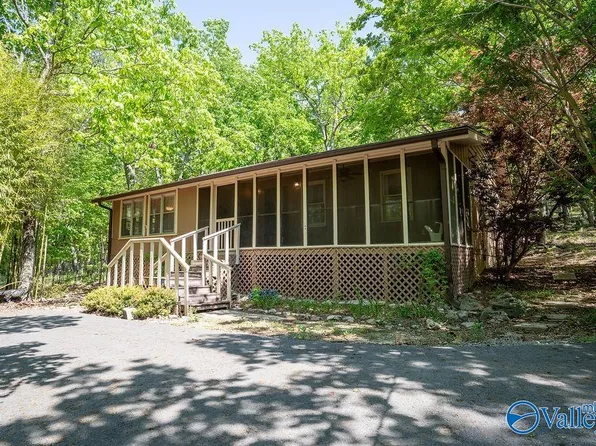 93 County Road 600, Mentone, AL 35984