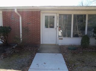 303 E Malvern Ct, Lakewood, NJ 08701
