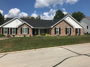 202 Abbey Glen Ln, Weldon Spring, MO 63304