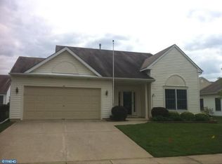 44 Lantern Ln, Columbus, NJ 08022