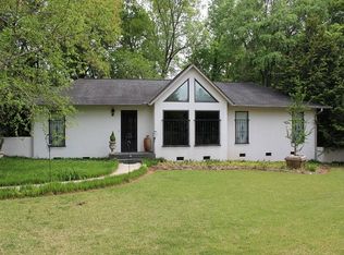 490 Brookbend Rd, Central, SC 29630