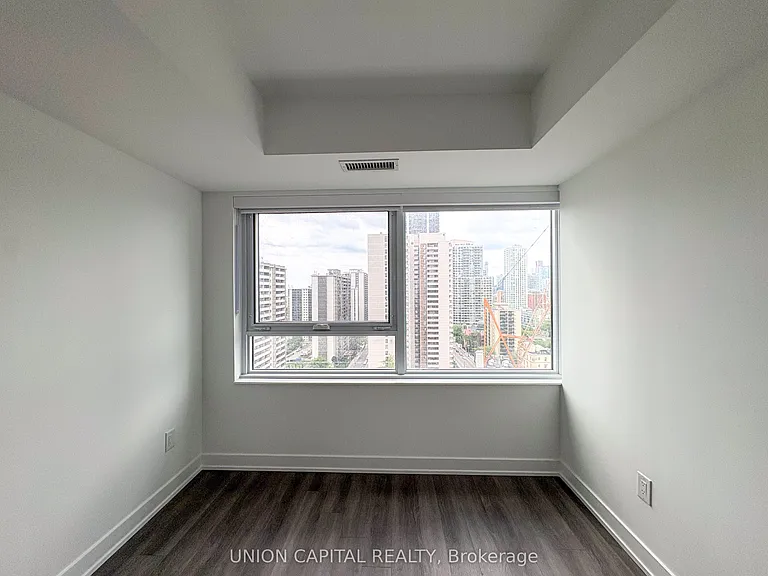 609 Sherbourne St #1901 — Photo 9