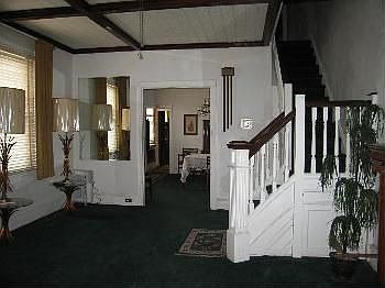 3rd image of 5440 Larchwood Ave