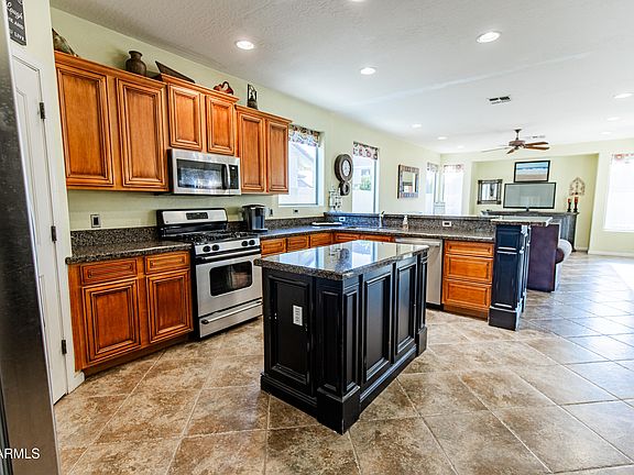 3rd image of 6948 S ST RUBEN Avenue