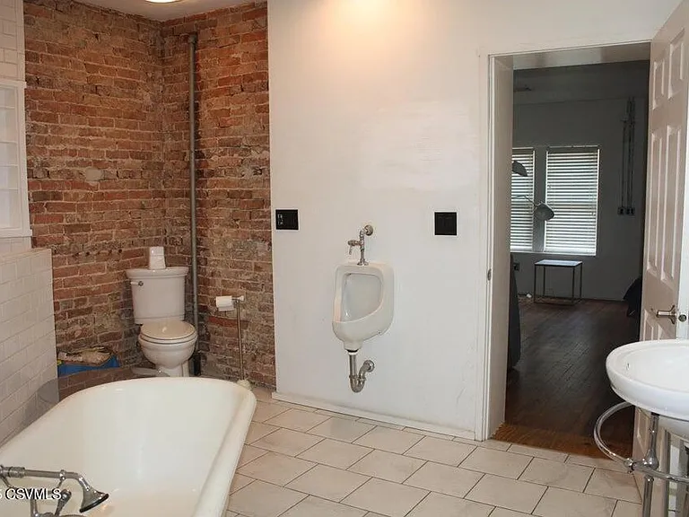 26 N Market St #A — Photo 12
