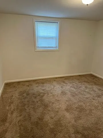 4708 Davis Ave — Photo 7