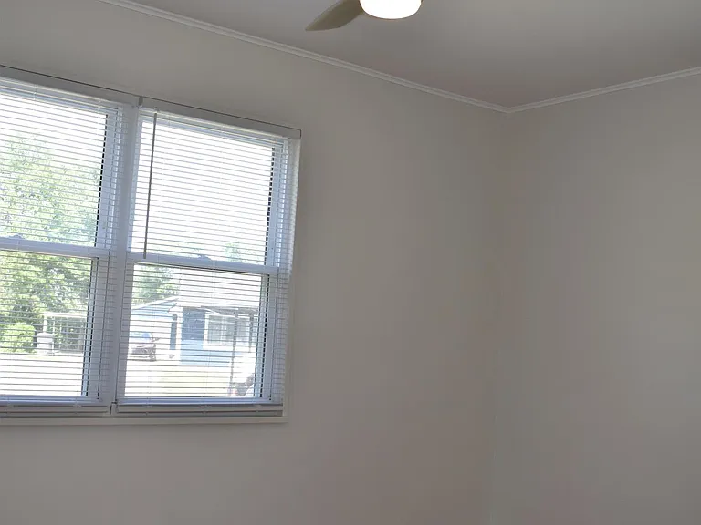 1442 E Lynn Dr — Photo 32