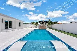 413 SW 15th Ave Photo 1