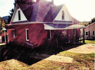 543 Stuart Ave, Pulaski, VA 24301