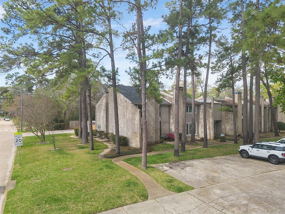 1st image of 2103 Lake Village Dr