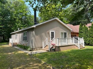 6695 Blake Dr, Caseville, MI 48725