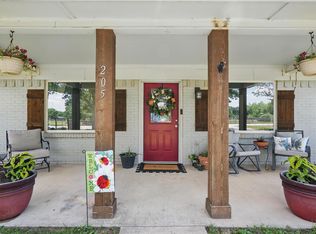 205 Davis Rd, Combine, TX 75159