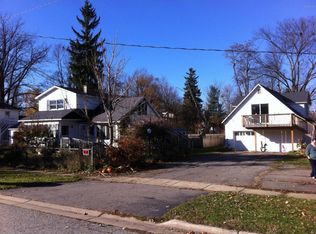511 N Lagrave St, Paw Paw, MI 49079