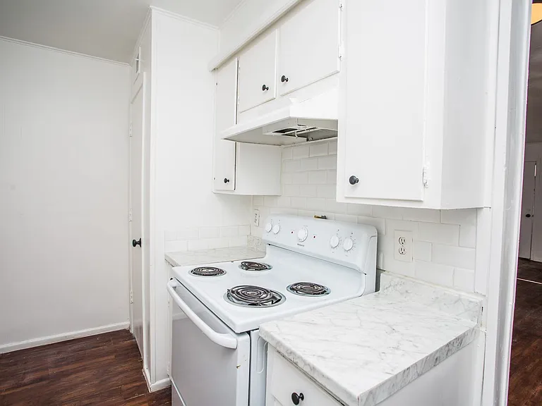 306 N Toledo Ave — Photo 75