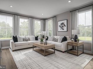 1729 Destrier St, Ranson, WV 25438