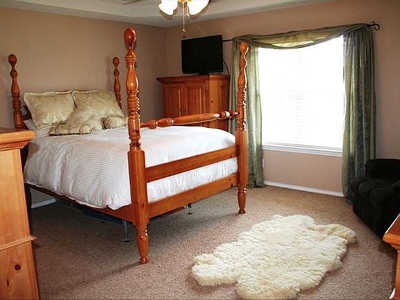 4th image of 6017 Averill Way