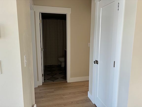 2nd image of 425 Harvard Ave #1001