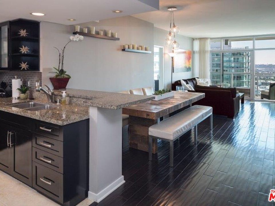 1st image of 13700 Marina Pointe Dr Unit 1725