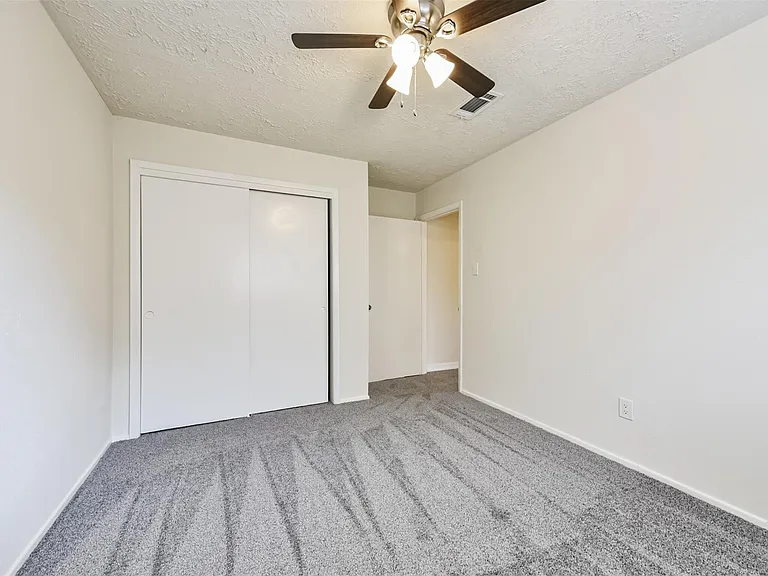 9563 Sutter Park Ln — Photo 20