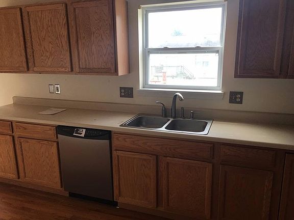 5th image of 1721 Stewart Dr
