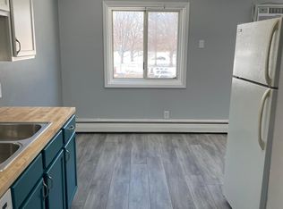 1624 10th Ave APT 10, Newport, MN 55055