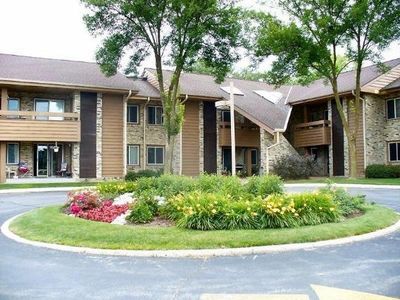 2101 W Good Hope Rd UNIT 213, Glendale, WI, 53209