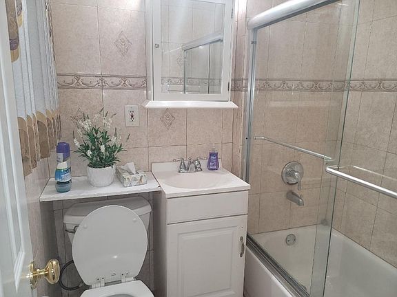 4th image of 257 Calhoun Ave #1