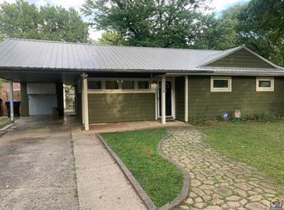 2528 SW Seabrook Ave, Topeka, KS 66614