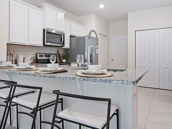 2nd image of 33 Playa De Luna Dr