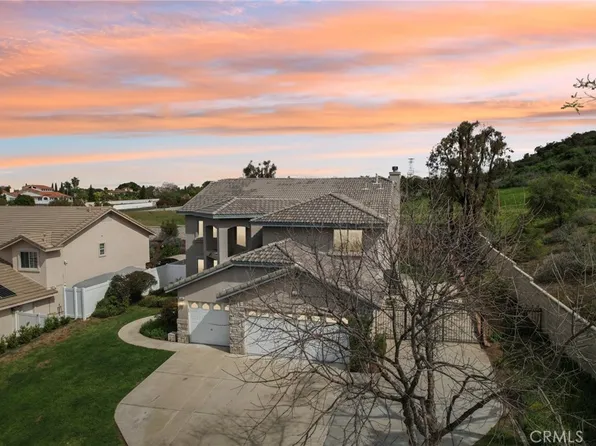 3893 Malaga St, Corona, CA 92882