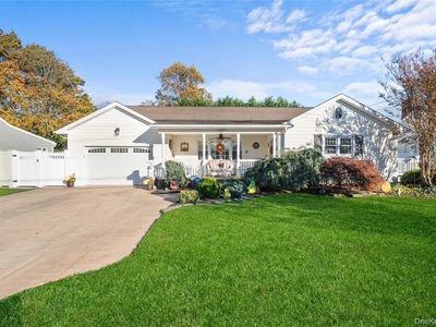 160 Grand Central Avenue, Amityville, NY, 11701