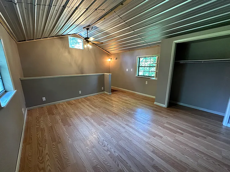 6110 Creekhead Dr — Photo 24