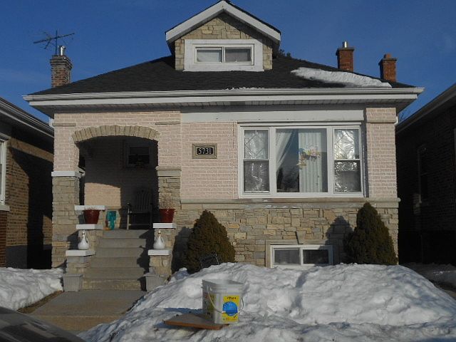1st image of 5731 S Mozart St