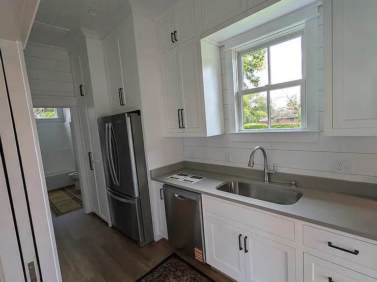 891 Elm St — Photo 18