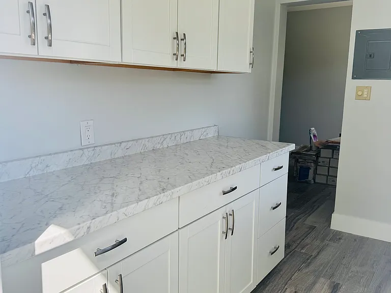 805 SW 3rd St #1 — Photo 3