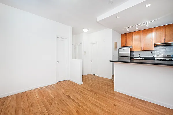 Rented by Living New York | media 14