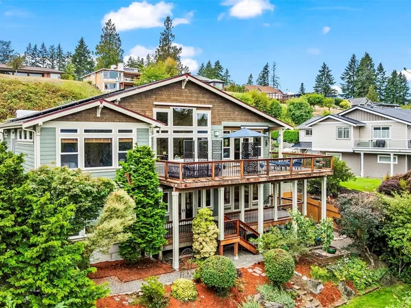 8033 Bayridge Avenue, Gig Harbor, WA 98332
